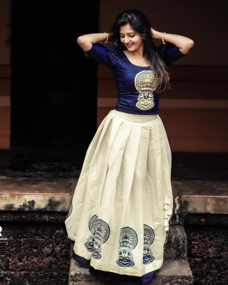 Kerala Traditional Elegant Tissue Pavada Top Material